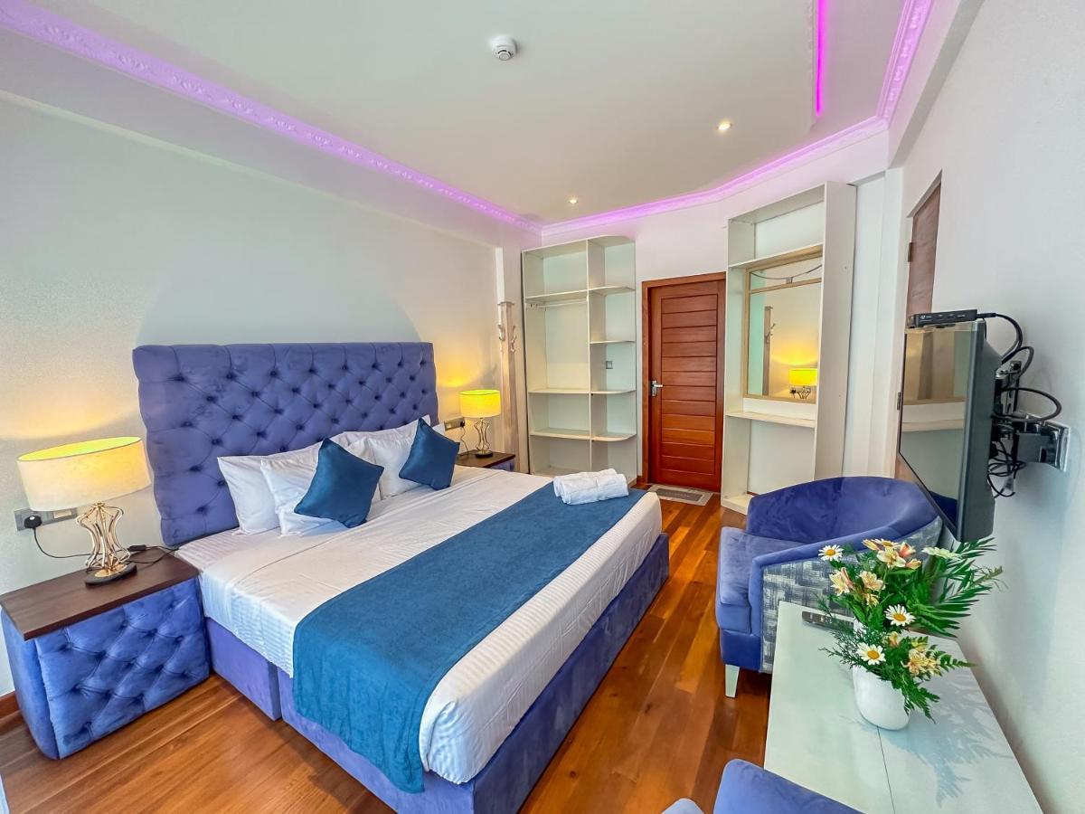 Baron Luxury Boutique Hotel Нувара Елия Екстериор снимка