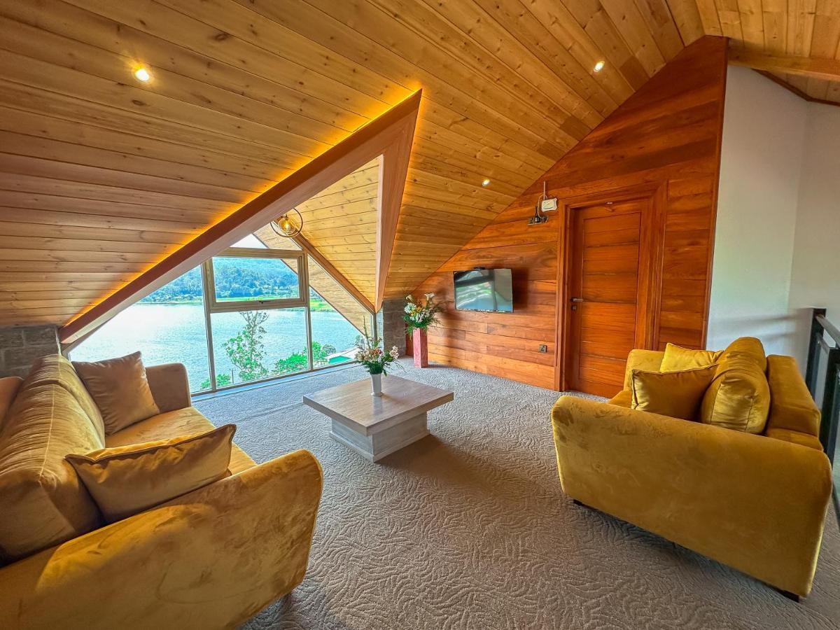 Baron Luxury Boutique Hotel Нувара Елия Екстериор снимка