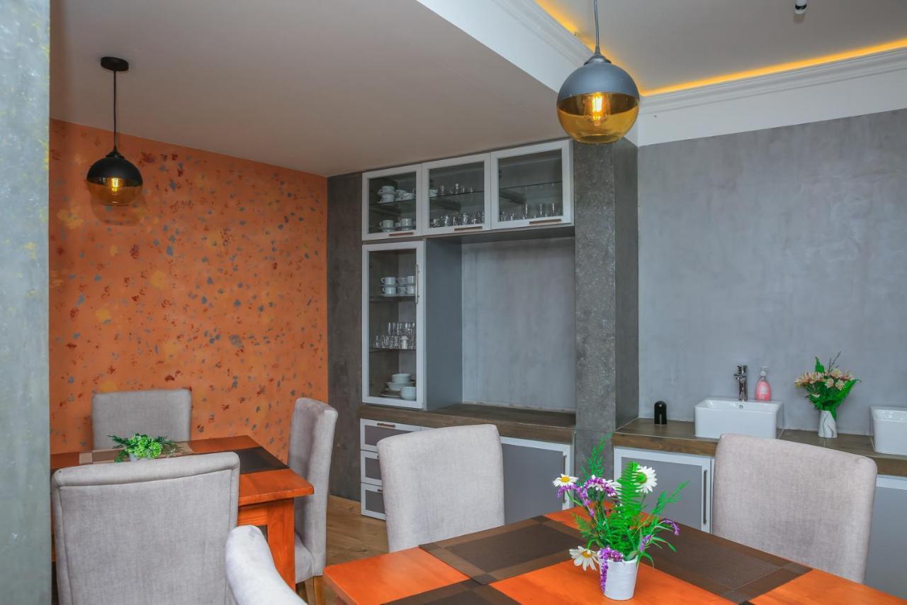 Baron Luxury Boutique Hotel Нувара Елия Екстериор снимка