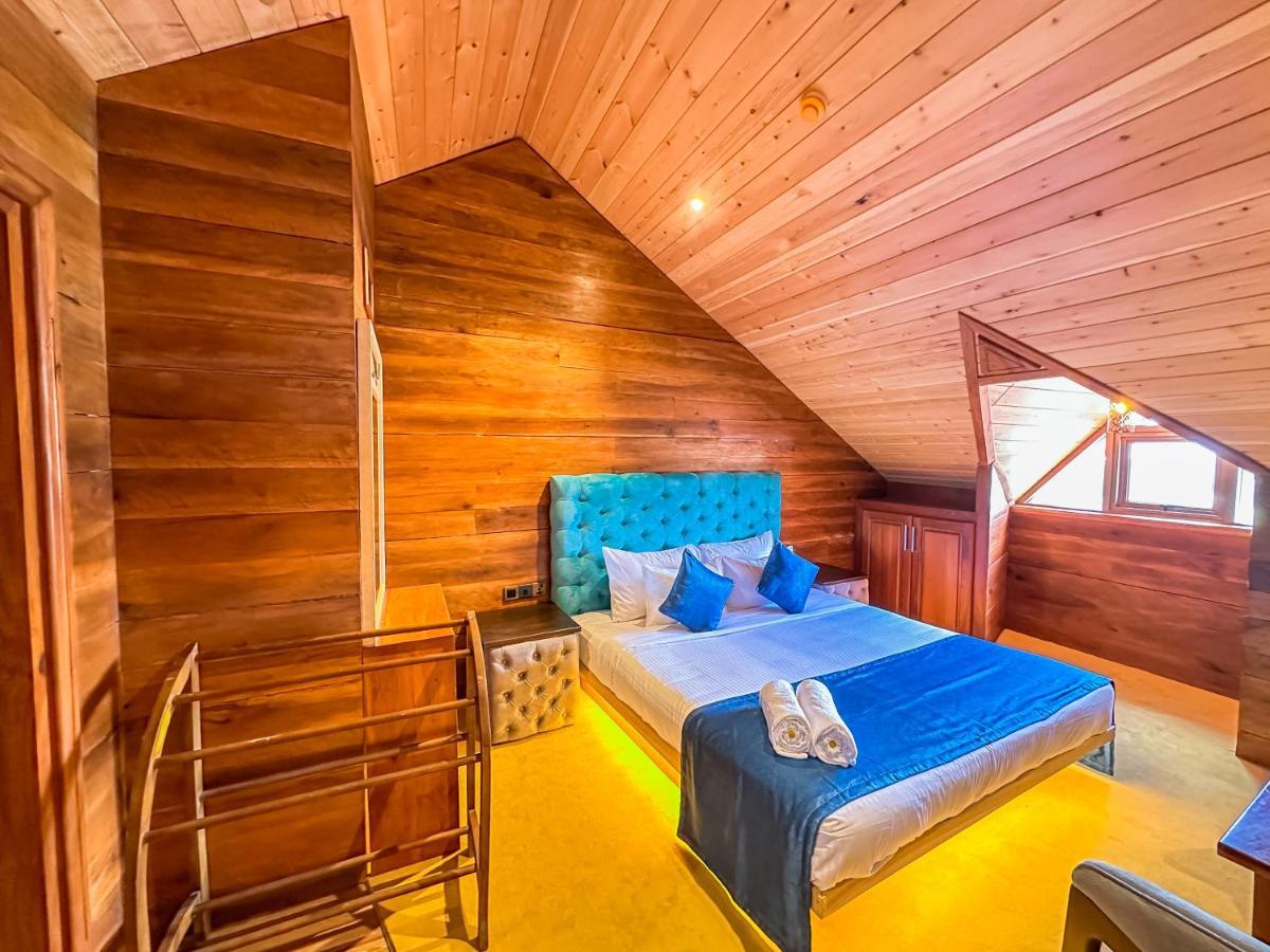 Baron Luxury Boutique Hotel Нувара Елия Екстериор снимка